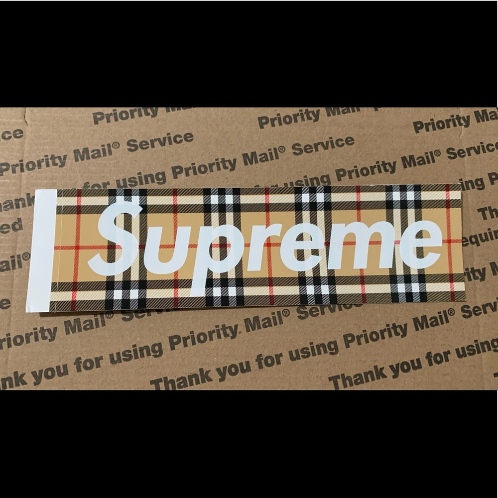 Supreme x Burberry Box Logo Sticker - Picture 3 of 9